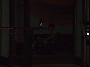 Papparazi shot on the couple as the nights winds to a close.